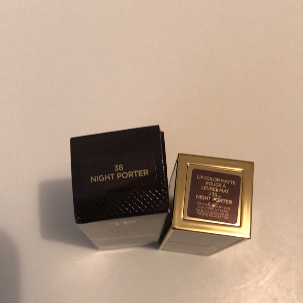 Tom Ford lipstick full size matte in Night Porter - Picture 3 of 3